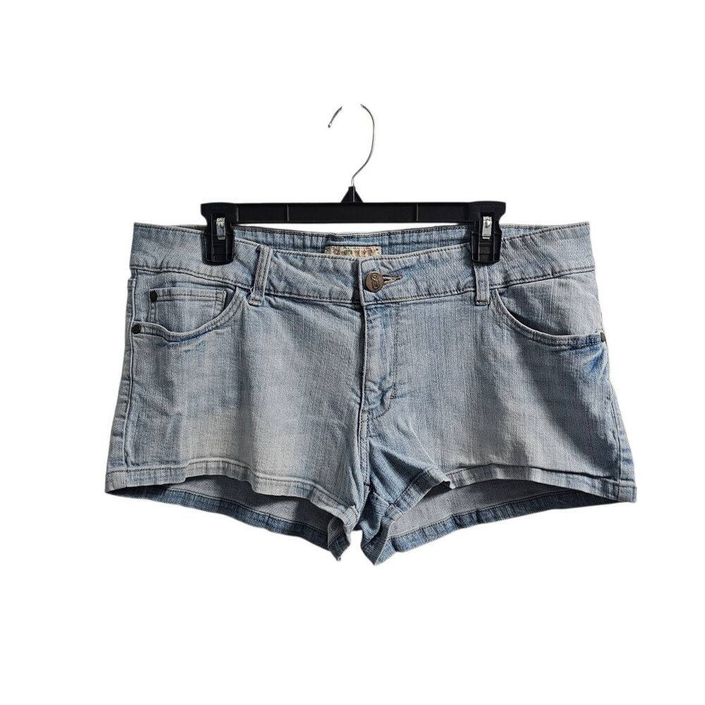 Decree Vintage y2k Light Wash Jean Shorts Size 15 Low Rise